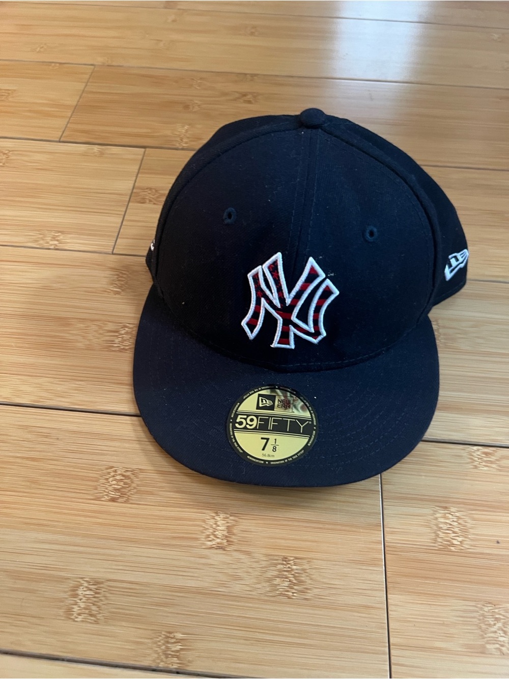New Era 59fifty 7 1/8 Yankees Authentic MLB 2020 July 4th Baseball Cap